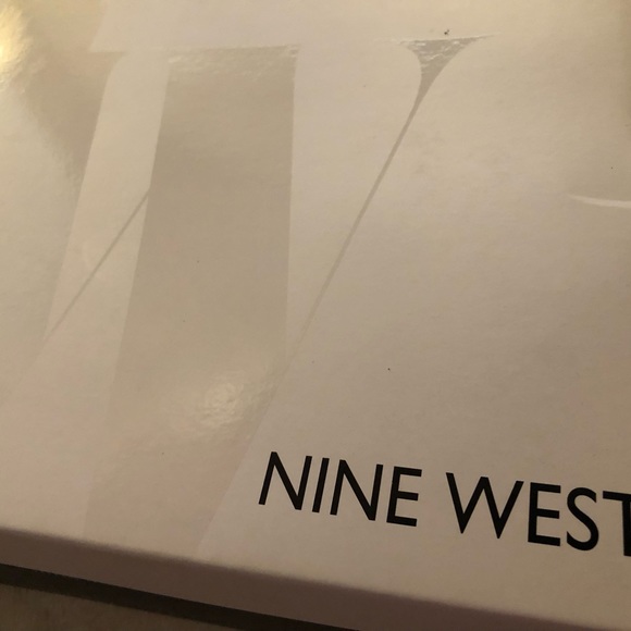 NINE WEST Womens Pointy Toe Ankle Boot Size 6 Animal Print Stiletto Heel New - Picture 5 of 6